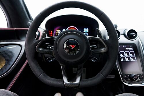 Carbon steering wheel spokes.jpg