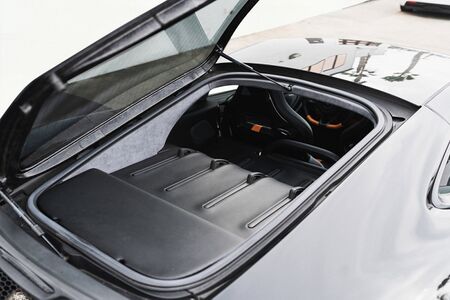 570GT luggage area.jpg